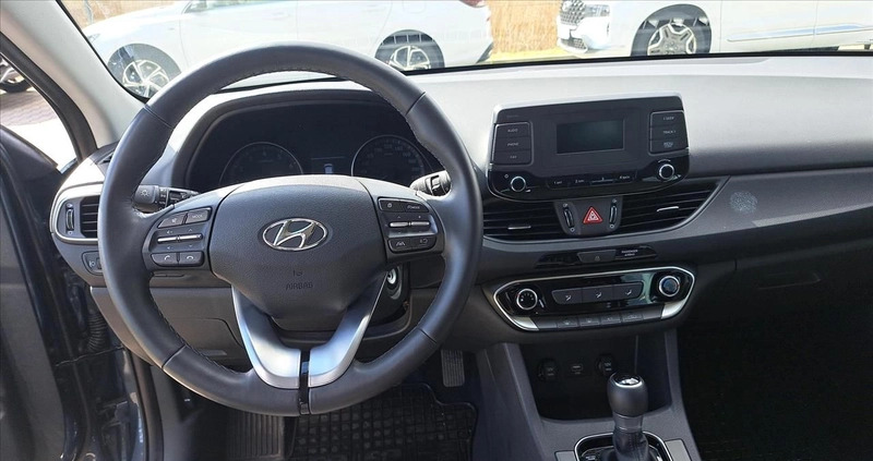 Hyundai I30 cena 67500 przebieg: 37628, rok produkcji 2022 z Nieszawa małe 67